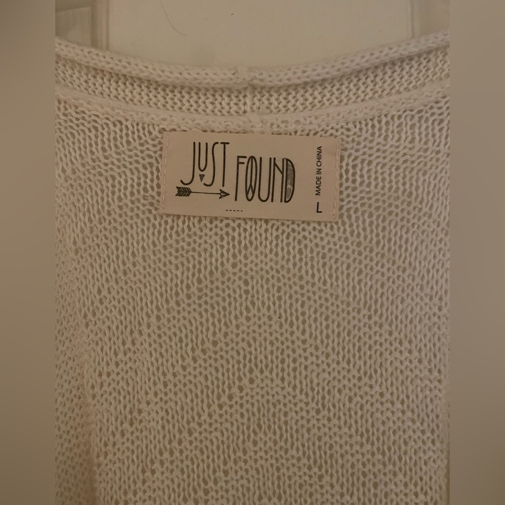 Off shoulder sweater - Picture 3 of 3